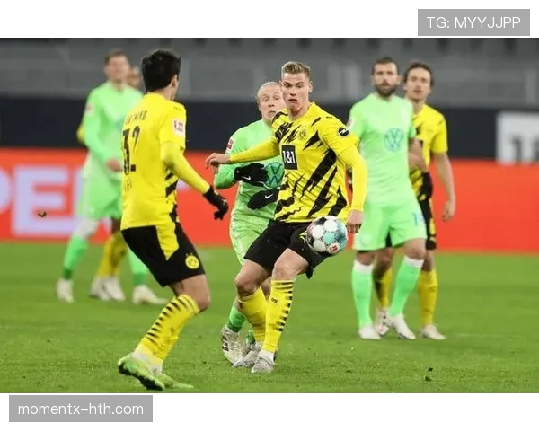 汉堡防守体系强势崛起，稳步提升德甲赛季竞争力