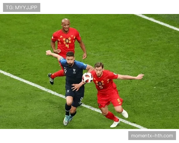 巴黎防线稳定性仍存隐患,近期表现波动对争冠形势产生影响 巴黎防线稳定性仍存隐患,近期表现波动对争冠形势产生影响